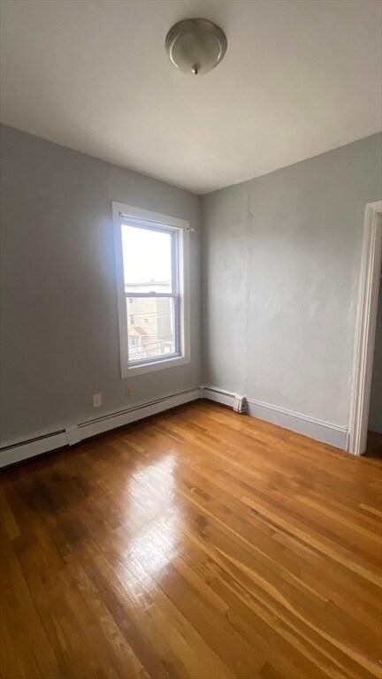 Building Photo - 271 Shirley St