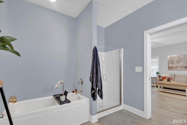 Building Photo - 4322 Centennial Dr