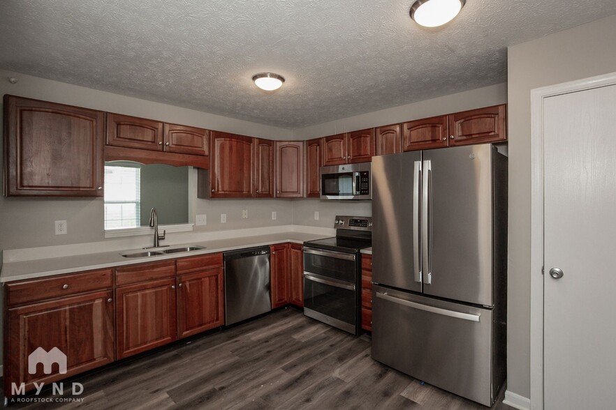 Building Photo - 6822 Bluestem Ct