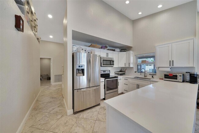 Building Photo - 22471 Grouper Ct