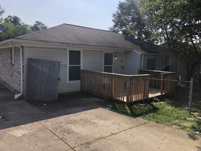 Building Photo - 5004 Winding Spring Pl