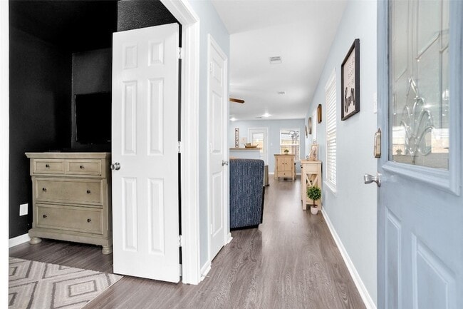 Building Photo - 3015 Beacon Grove St