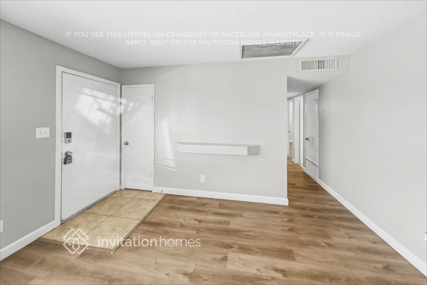 Building Photo - 3068 N 87th Ave