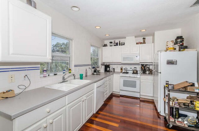 Building Photo - 1515 Oak St NE