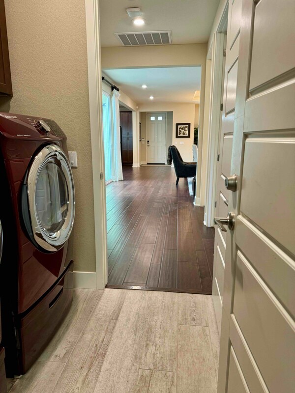 Building Photo - 4391 Danube River Ln