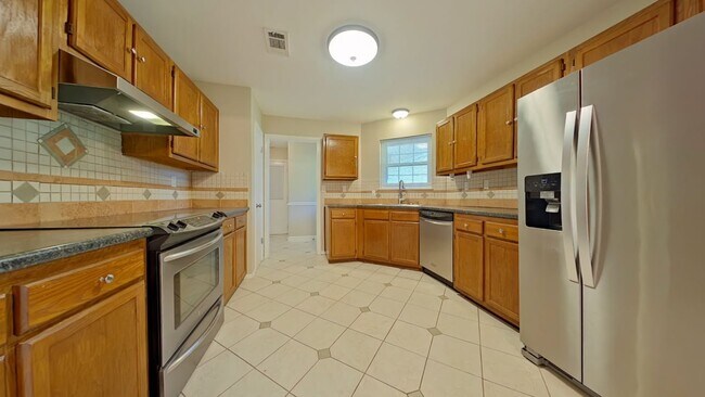 Building Photo - 317 Springwood Cir