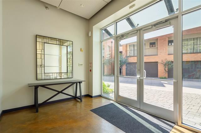 Building Photo - 2608 Museum Way