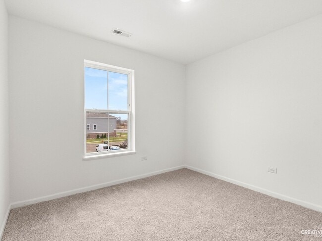 Building Photo - 14946 S Dyer Ln