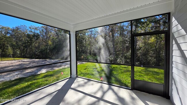 Building Photo - 644 Farmfield Dr