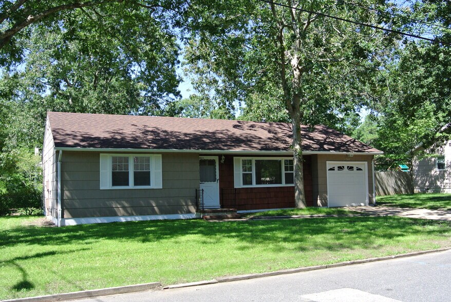 Primary Photo - 1707 Sommerell Ave