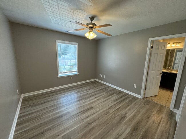 Building Photo - 3BR/2BA Home For Rent