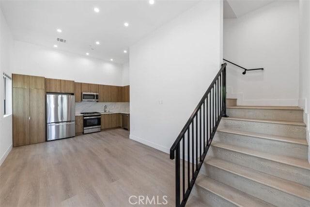 Building Photo - 4810 Mascot St