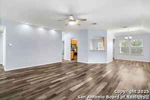 Building Photo - 411 Point Rise