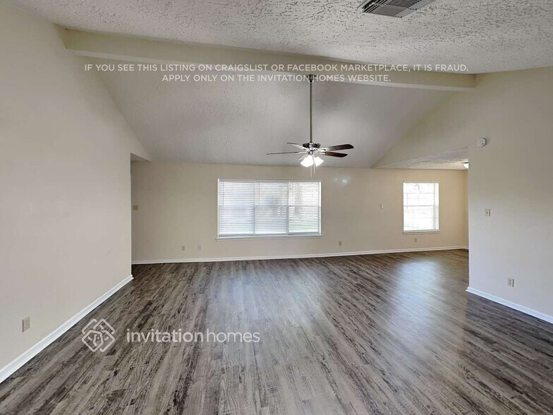 Building Photo - 3209 Wavecrest St
