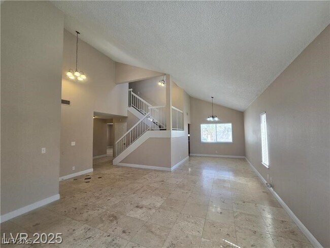 Building Photo - 272 Cordero Dr