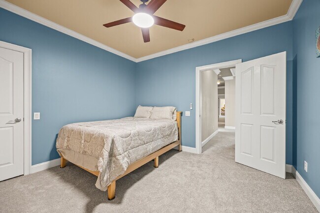 Building Photo - "Luxurious 4-Bed Oasis with Granite Countertops & Cozy Fireplace in Charlotte - 3914 Sq Ft of Ele...