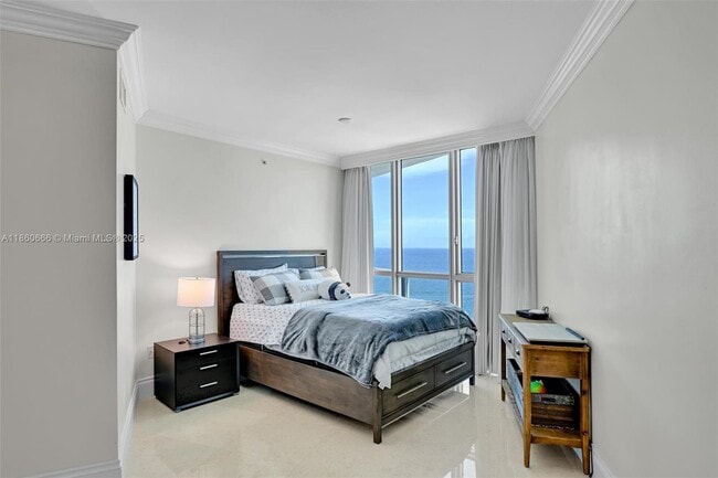 Building Photo - 3101 S Ocean Dr