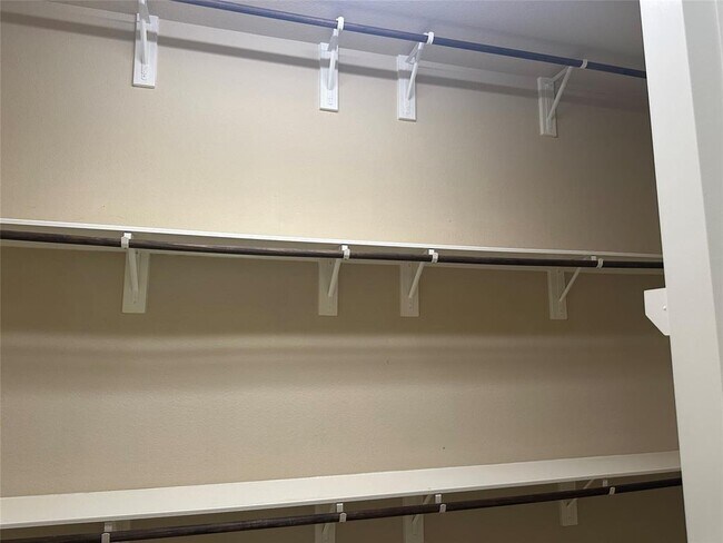 Building Photo - 19839 Driver Forest Dr