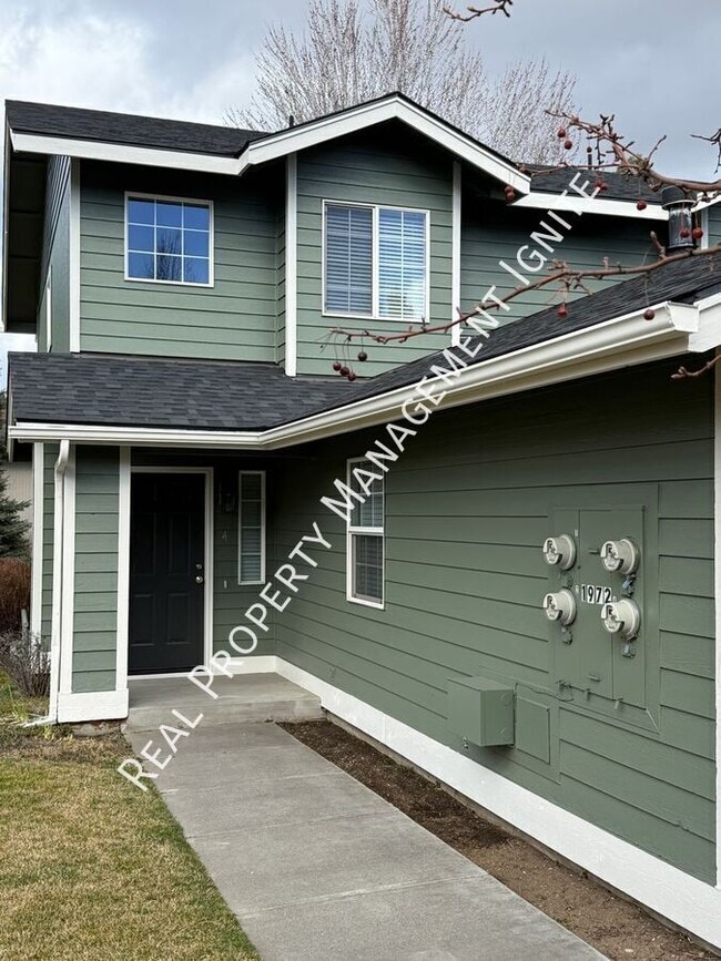 Building Photo - 1972 NE Sams Loop