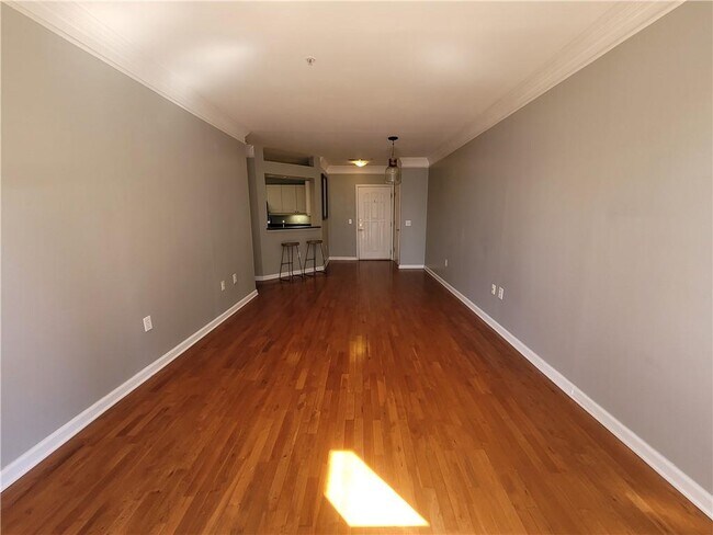 Building Photo - 3334 Peachtree Rd NE