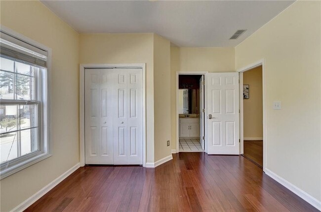 Building Photo - 1558 Macy Ln