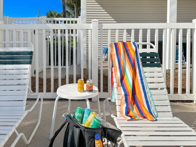 Building Photo - 3191 Scenic Hwy 98