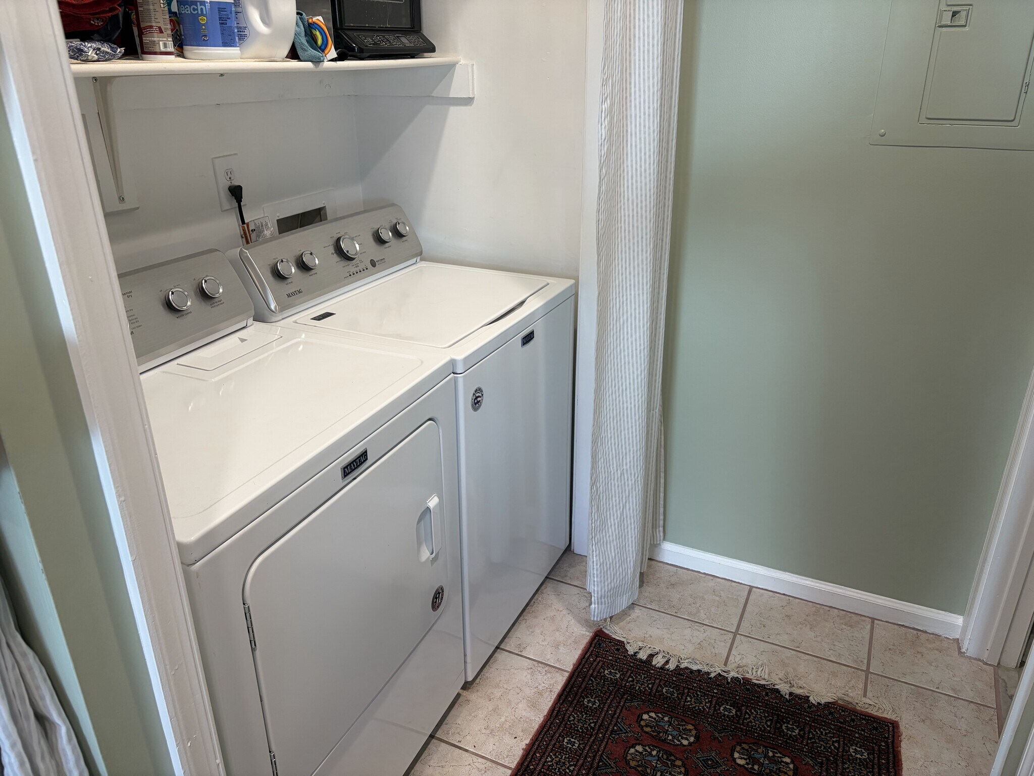 Building Photo - 4594 Genoa Cir