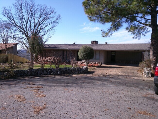 Primary Photo - 5836 Alta Vista Dr