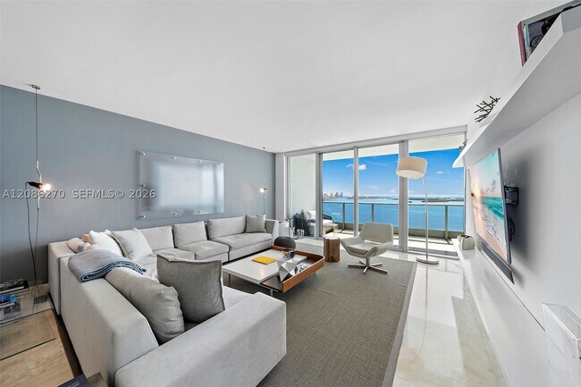 Building Photo - 1331 Brickell Bay Dr