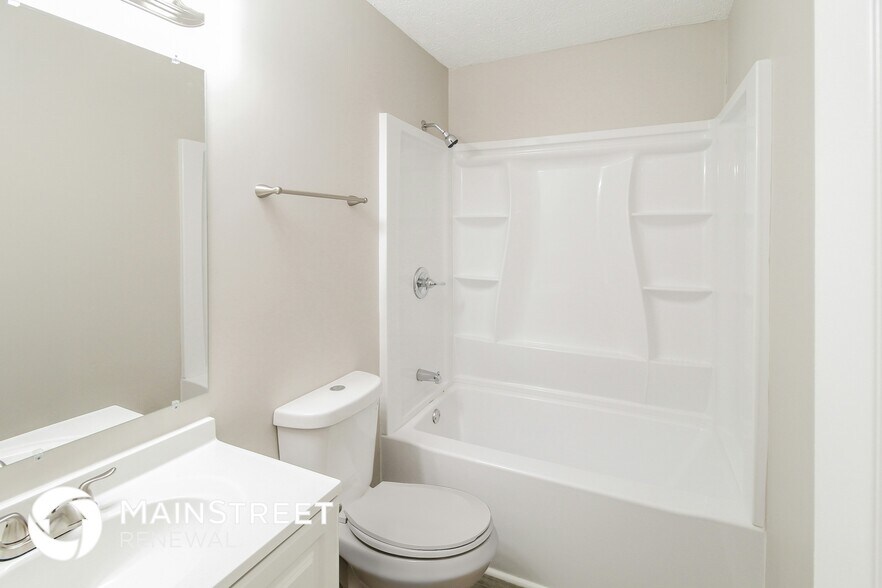 Building Photo - 6231 Willowbrook Dr