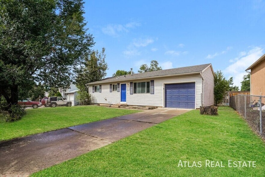 Building Photo - 4028 Colony Hills Cir