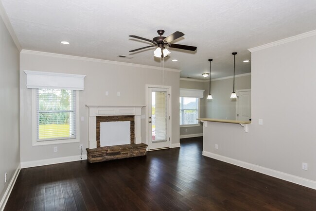 Building Photo - Spacious 4 Home in Chastain Place Grovetown, GA