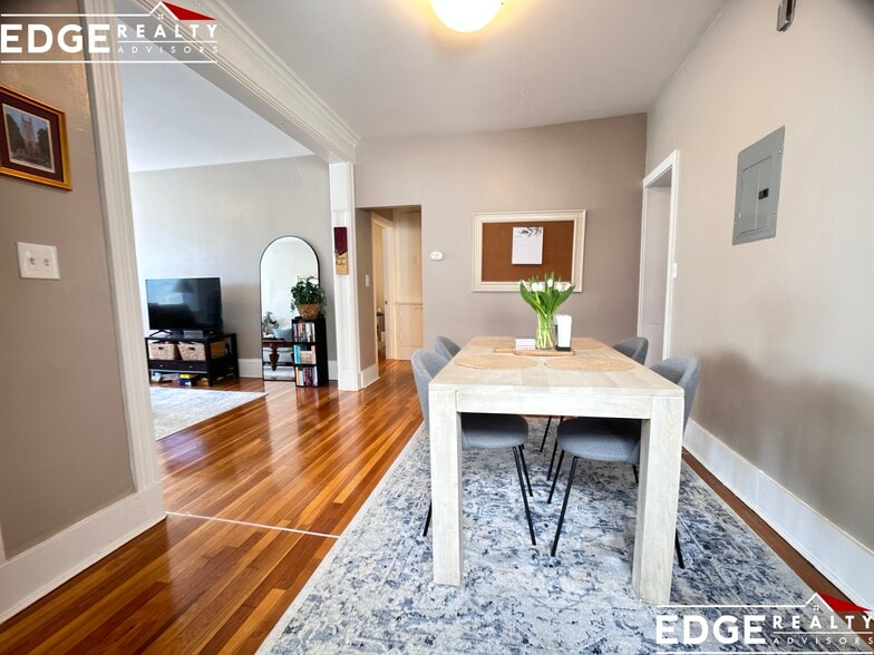 Building Photo - 16 Fuller St