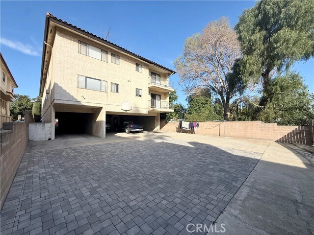 Building Photo - 1155 W 11th St