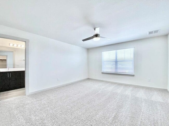 Building Photo - 1005 Winnsboro Lp