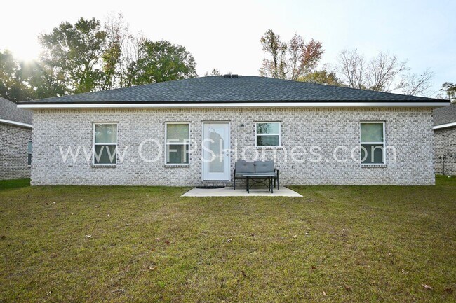 Building Photo - 113 Shady Ln