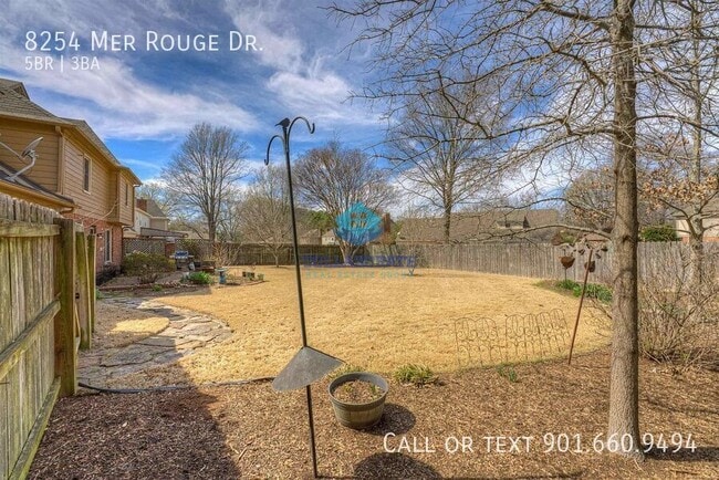 Building Photo - 8254 Mer Rouge Dr