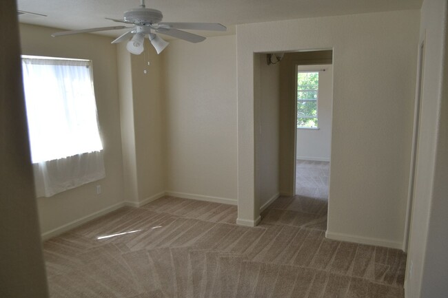 Building Photo - Sparks - Wingfield Springs - 4 bedrooms 2....