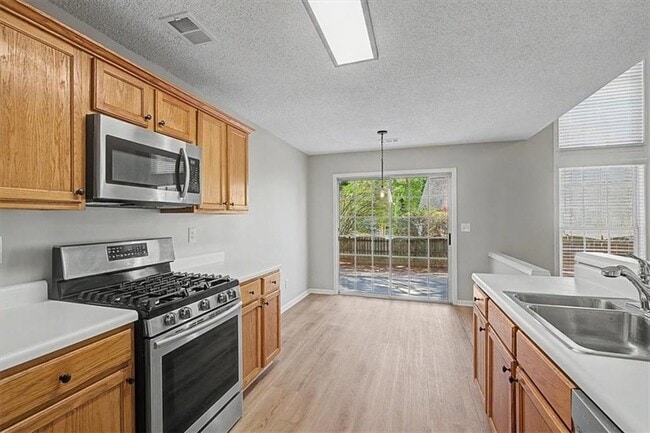 Building Photo - 400 Stambridge Ct