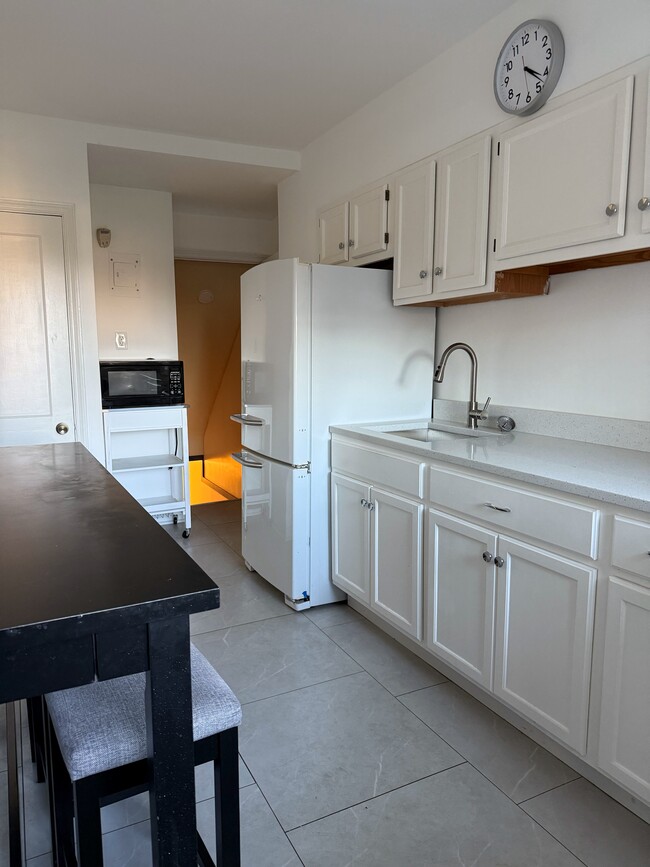 Building Photo - 5905 Loch Raven Blvd