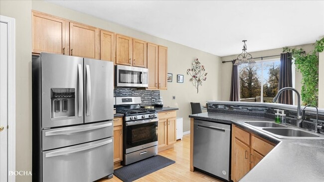 Building Photo - 480 Vaughn Cir