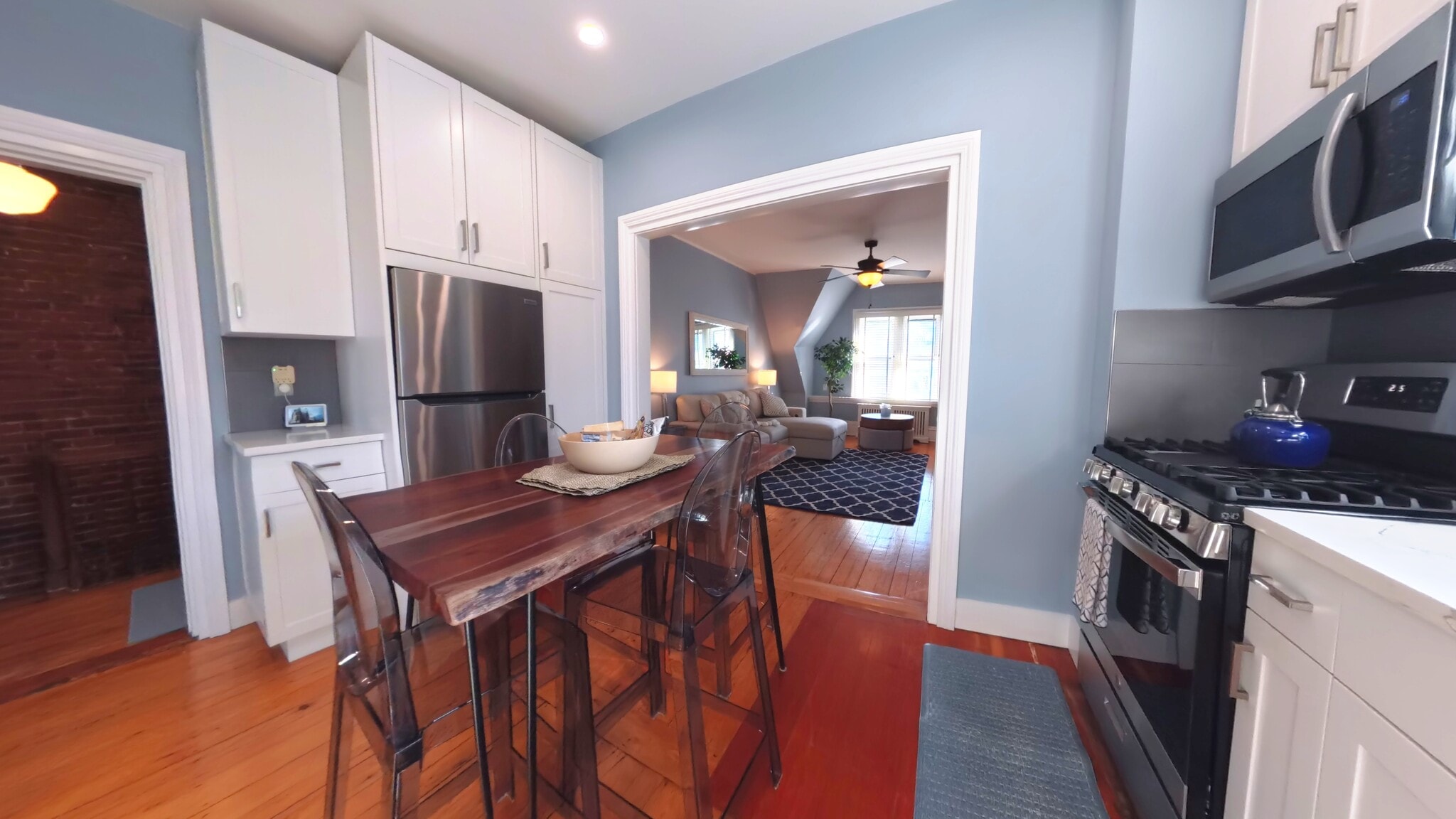 Building Photo - 137 Walnut St