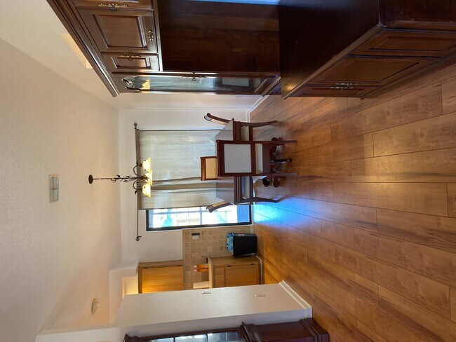 Building Photo - 5344 Elwood Rd