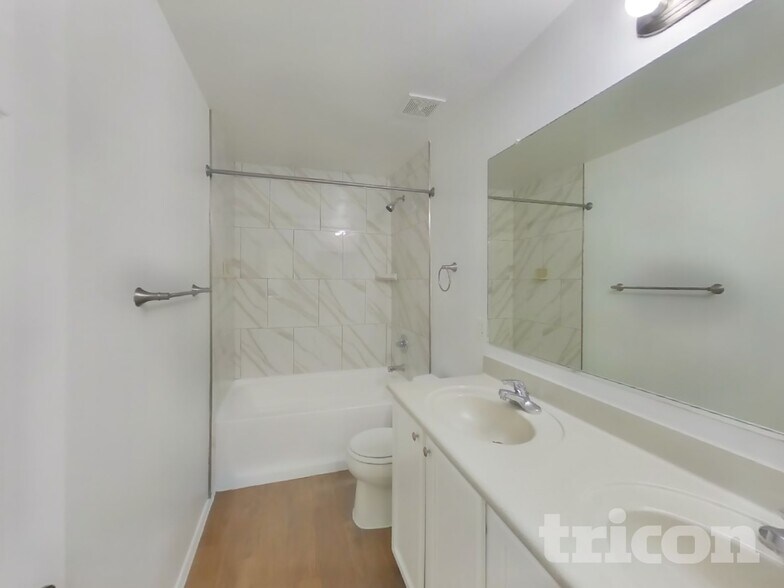 Building Photo - 6327 W Fawn Dr