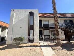 Building Photo - 1405 E Vegas Valley Dr