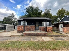 Building Photo - House in Paducah city limits 2–1
