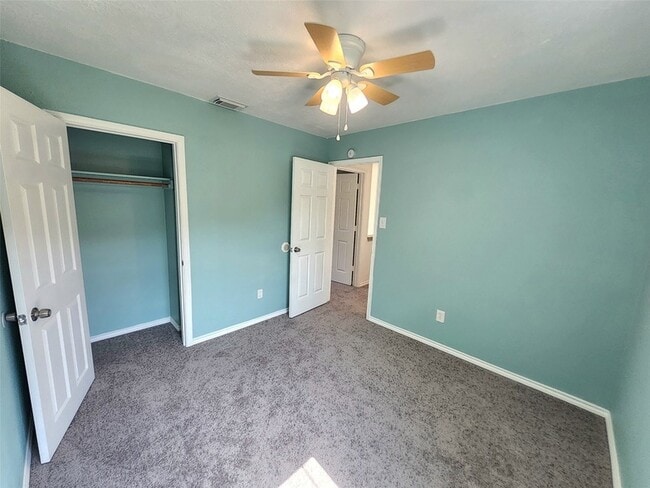 Building Photo - 4672 Heatherbrook Ln