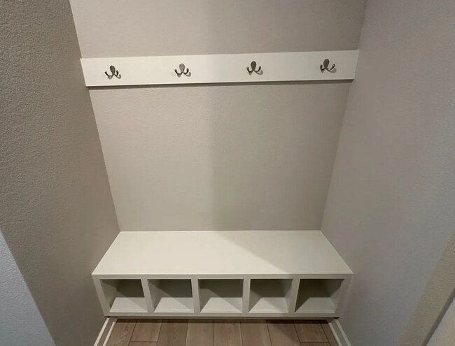 Building Photo - 4 bed 3 bath new build!