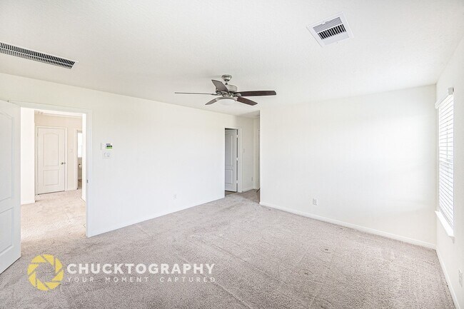 Building Photo - 6643 Elks Trace
