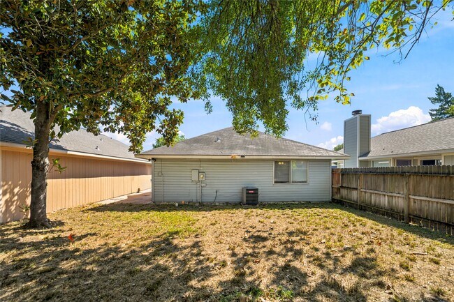 Building Photo - 13619 Tanvern Ln